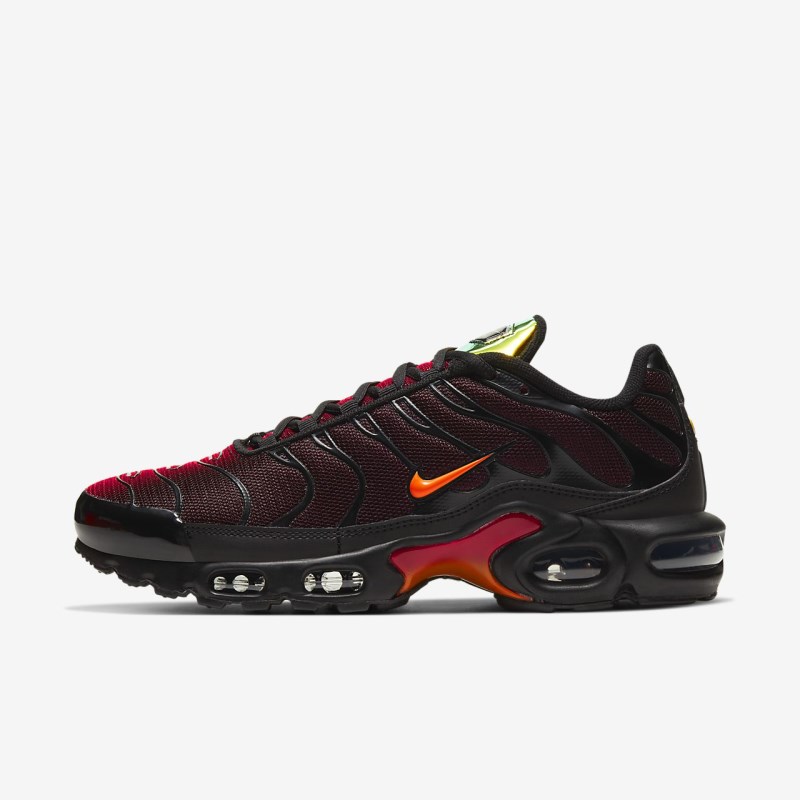 Nike エア マックス プラス メンズ スニーカー 黒 | IV9821-066