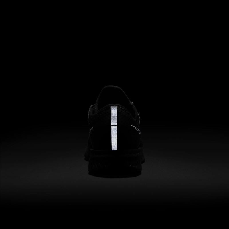 Nike オデッセイ React Shield 2 レディース ランニングシューズ 黒 | LM2724-809