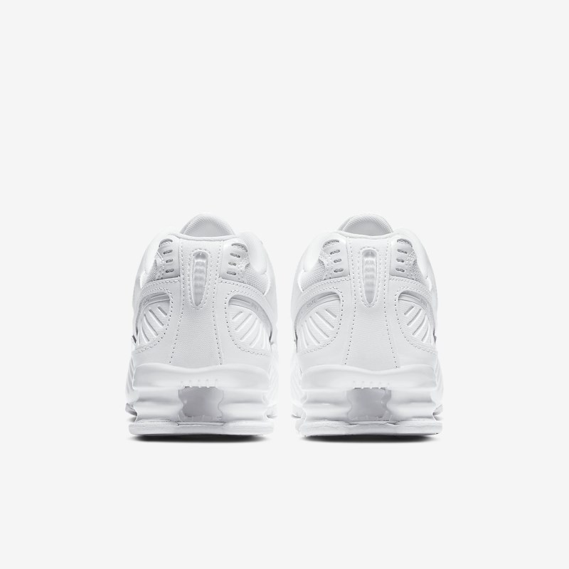 Nike ショックス Enigma 9000 レディース スニーカー 白 | SM7612-330
