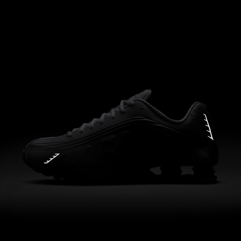 Nike ショックス R4 メンズ スニーカー 白 | AA1472-257