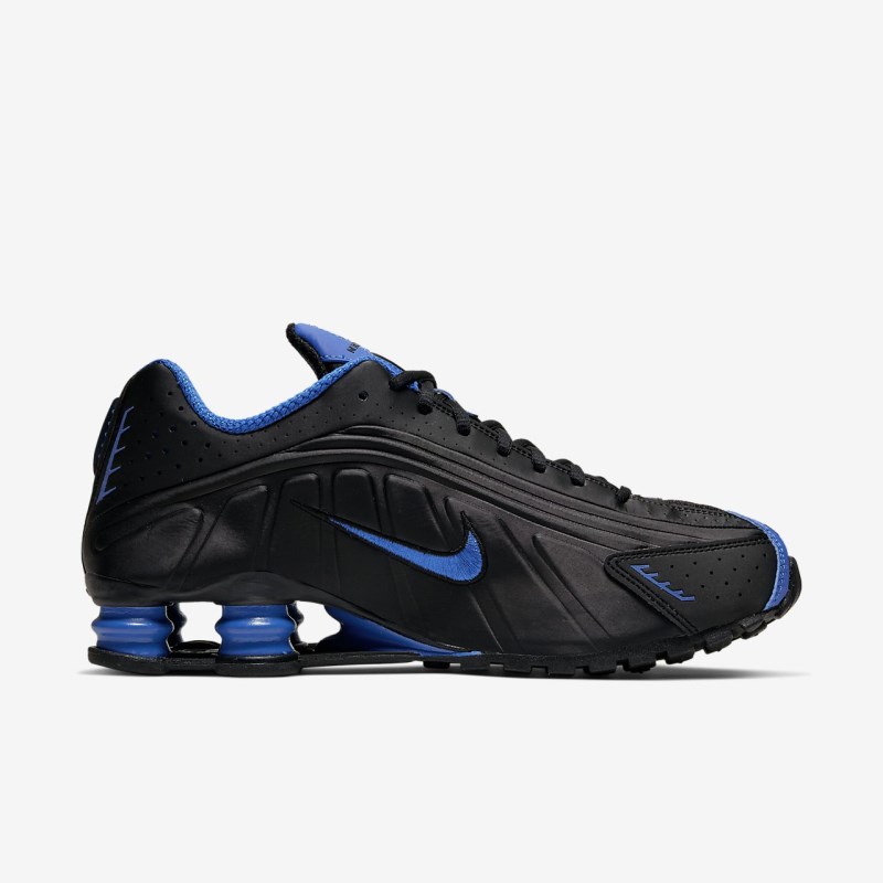 Nike ショックス R4 メンズ スニーカー 黒 | VL7817-309
