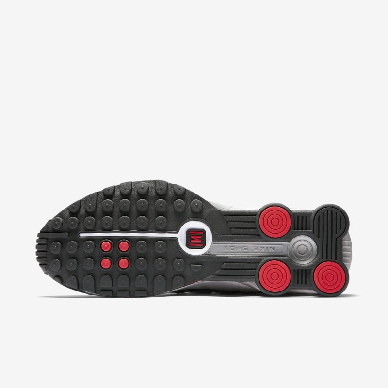 Nike ショックス R4 レディース スニーカー 黒 | MM7023-166