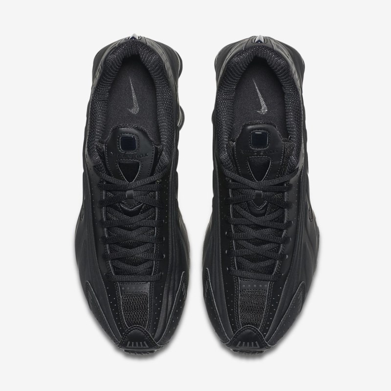 Nike ショックス R4 レディース スニーカー 黒 | VM3220-215