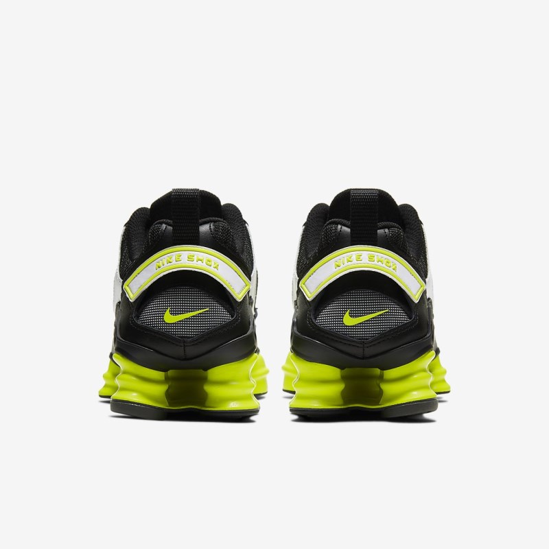 Nike ショックス TL Nova レディース スニーカー 黒 | ES7550-504