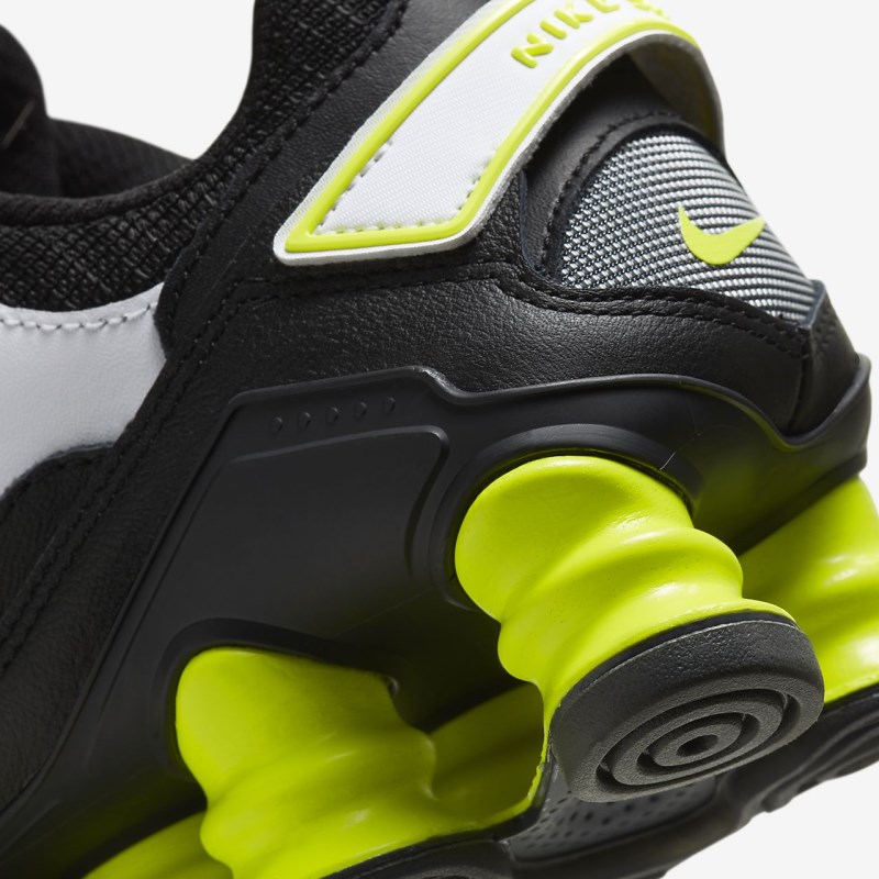 Nike ショックス TL Nova レディース スニーカー 黒 | ES7550-504