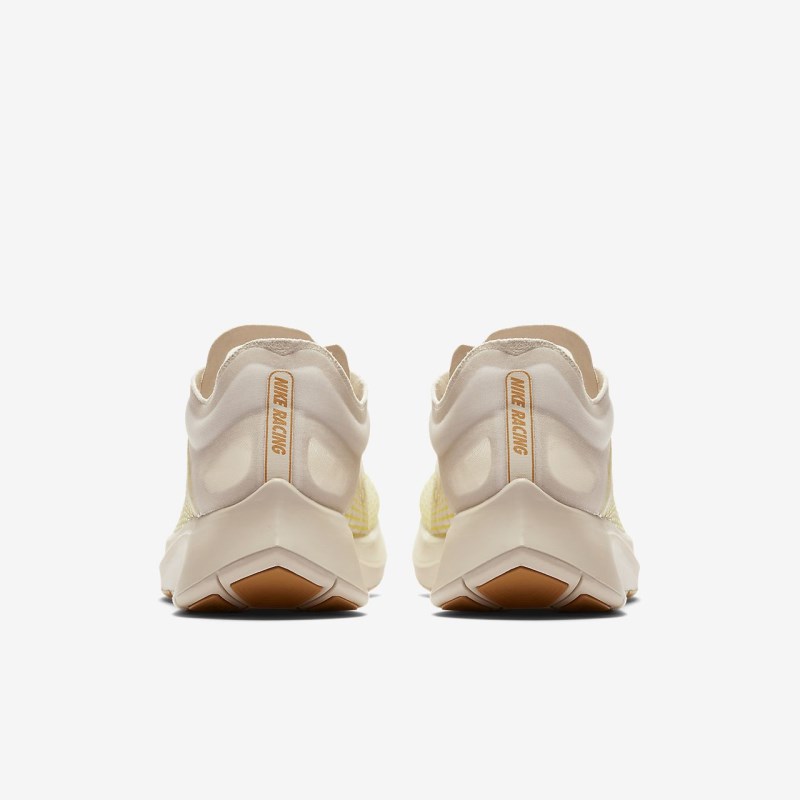 Nike ズーム Fly SP Fast レディース ランニングシューズ ベージュ | FF9609-659