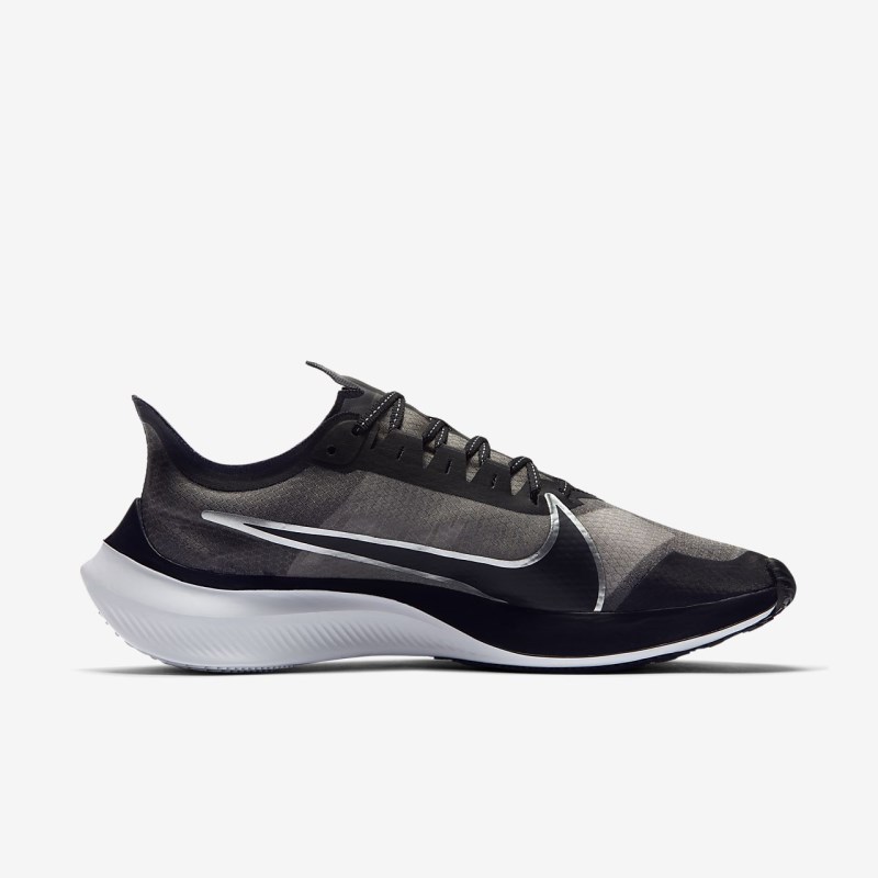 Nike ズーム Gravity メンズ ランニングシューズ 黒 | EC9507-822