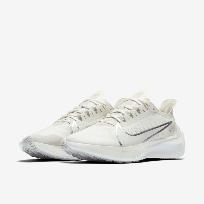 Nike ズーム Gravity レディース ランニングシューズ グレー | SU7917-621