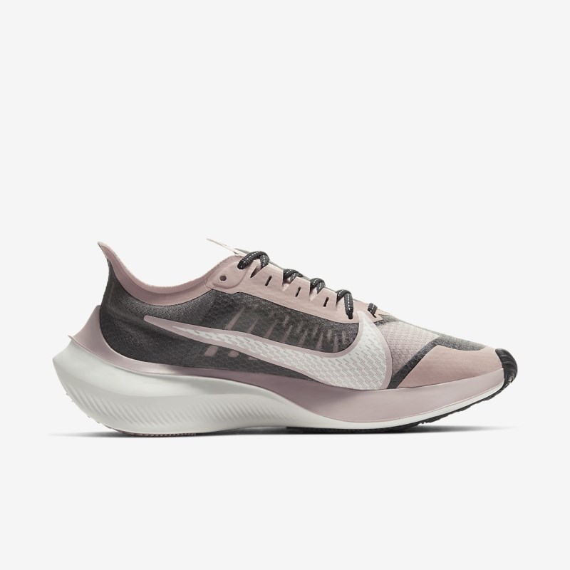 Nike ズーム Gravity レディース ランニングシューズ 黒 | PK1647-769