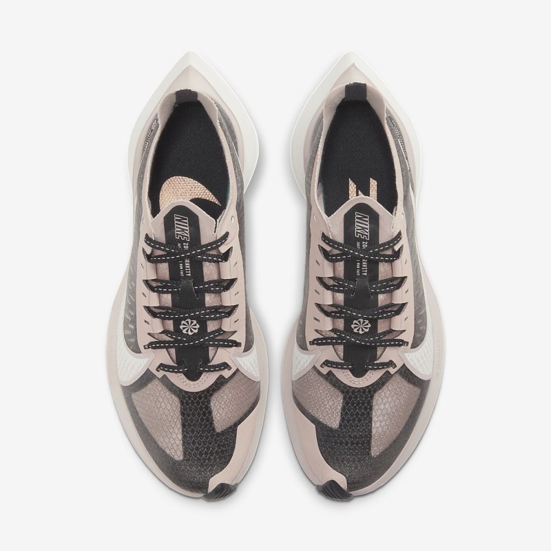 Nike ズーム Gravity レディース ランニングシューズ 黒 | PK1647-769
