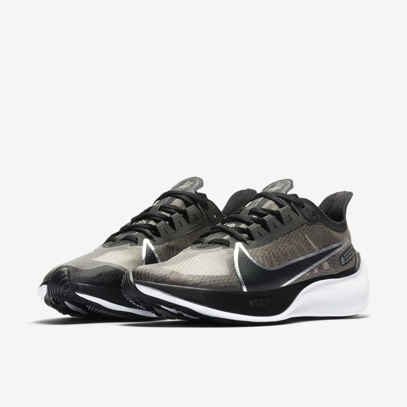 Nike ズーム Gravity レディース ランニングシューズ 黒 | WH1275-629