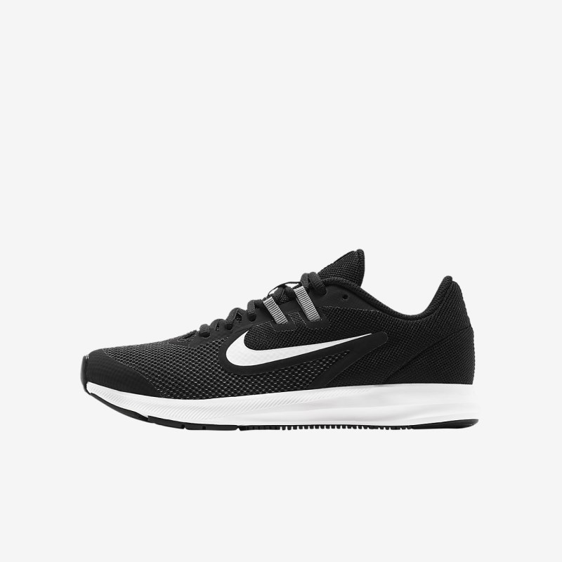 Nike ダウンシフター 9 キッズ ランニングシューズ 黒 | XS4559-794