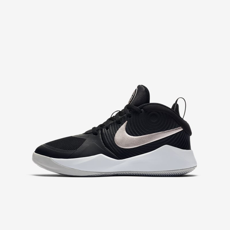 Nike チーム ハッスル D 9 キッズ バスケットシューズ 黒 | FJ6494-844