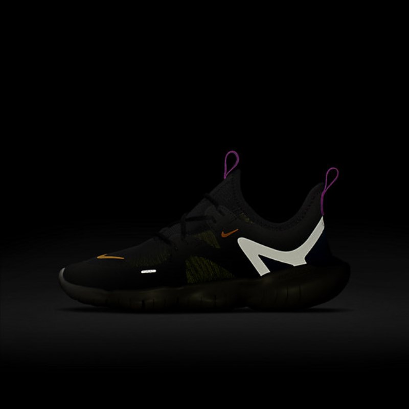 Nike フリー RN 5.0 キッズ ランニングシューズ 黒 | GR3988-989