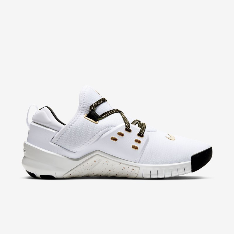 Nike フリー X Metcon 2 レディース ウォーキングシューズ 白 | HU3868-275