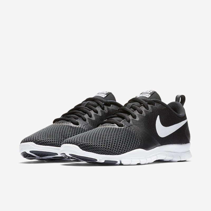 Nike フレックス Essential TR レディース ウォーキングシューズ 黒 | QD0821-888