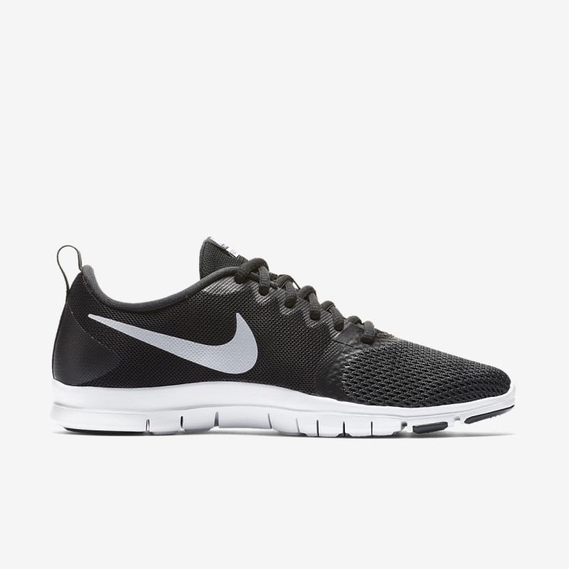 Nike フレックス Essential TR レディース ウォーキングシューズ 黒 | QD0821-888
