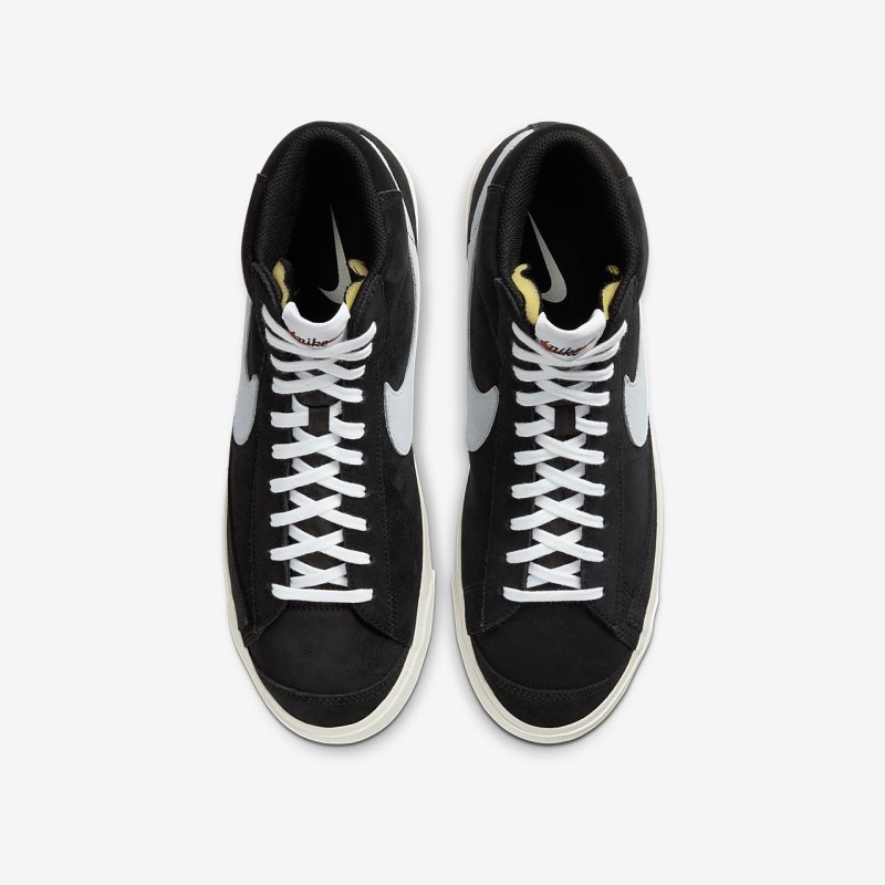 Nike ブレザー ミッドカット '77 メンズ スニーカー 黒 | DA9919-745
