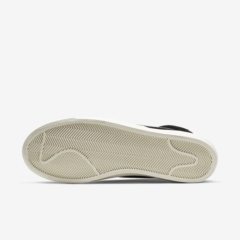 Nike ブレザー ミッドカット '77 メンズ スニーカー 黒 | DA9919-745