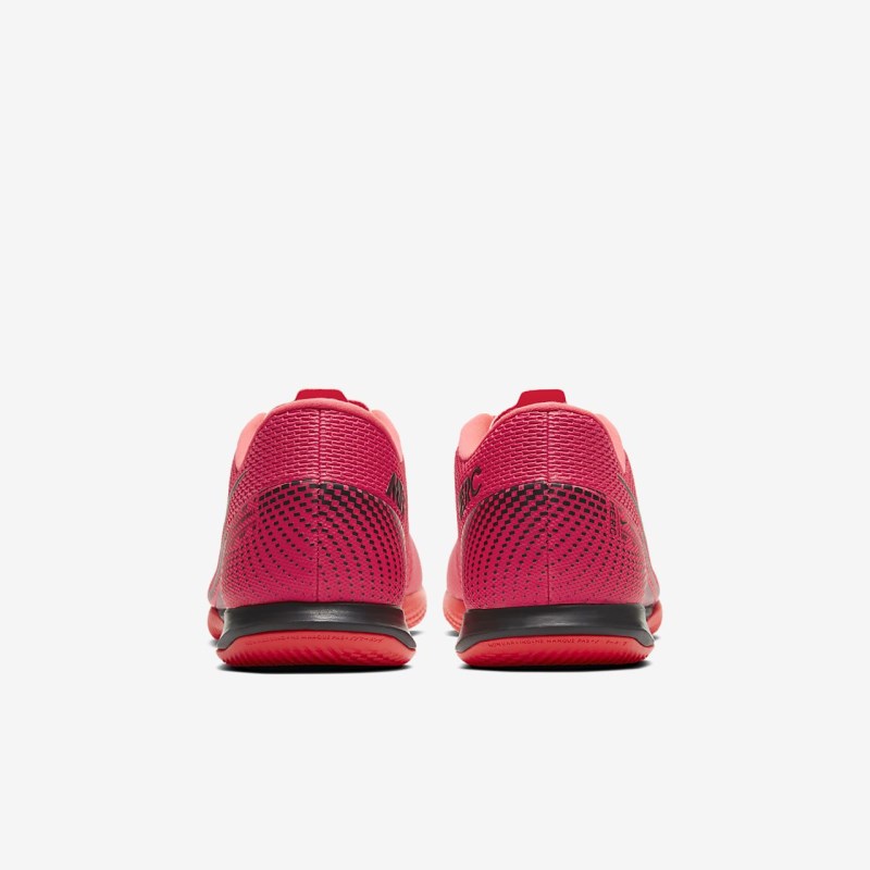 Nike マーキュリアル Vapor 13 Academy IC レディース サッカーシューズ 赤 | EU5315-362