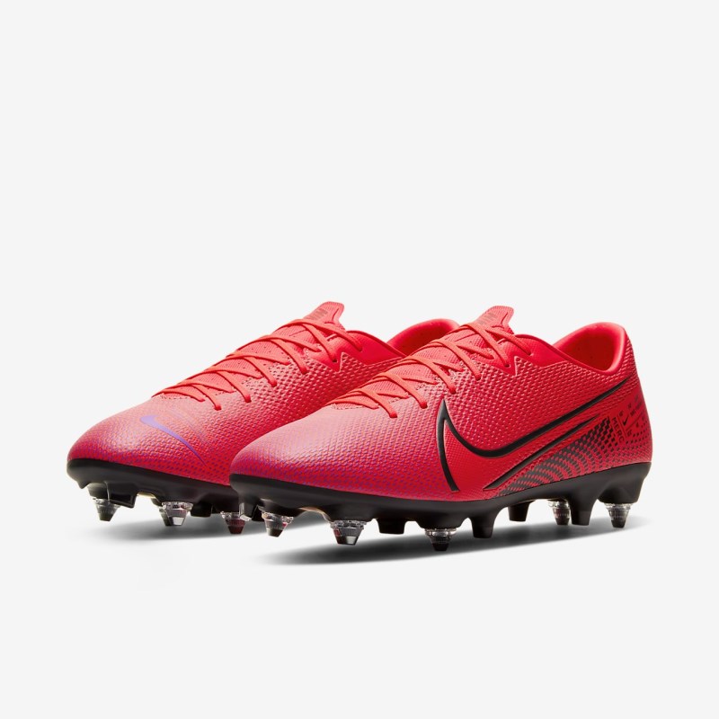 Nike マーキュリアル Vapor 13 Academy SG-PRO Anti-Clog Traction レディース サッカーシューズ 赤 | FV7066-533