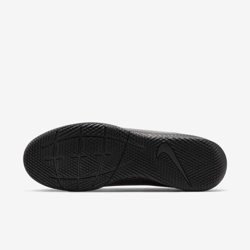 Nike マーキュリアル Vapor 13 Club IC レディース サッカーシューズ 黒 | EC7942-652
