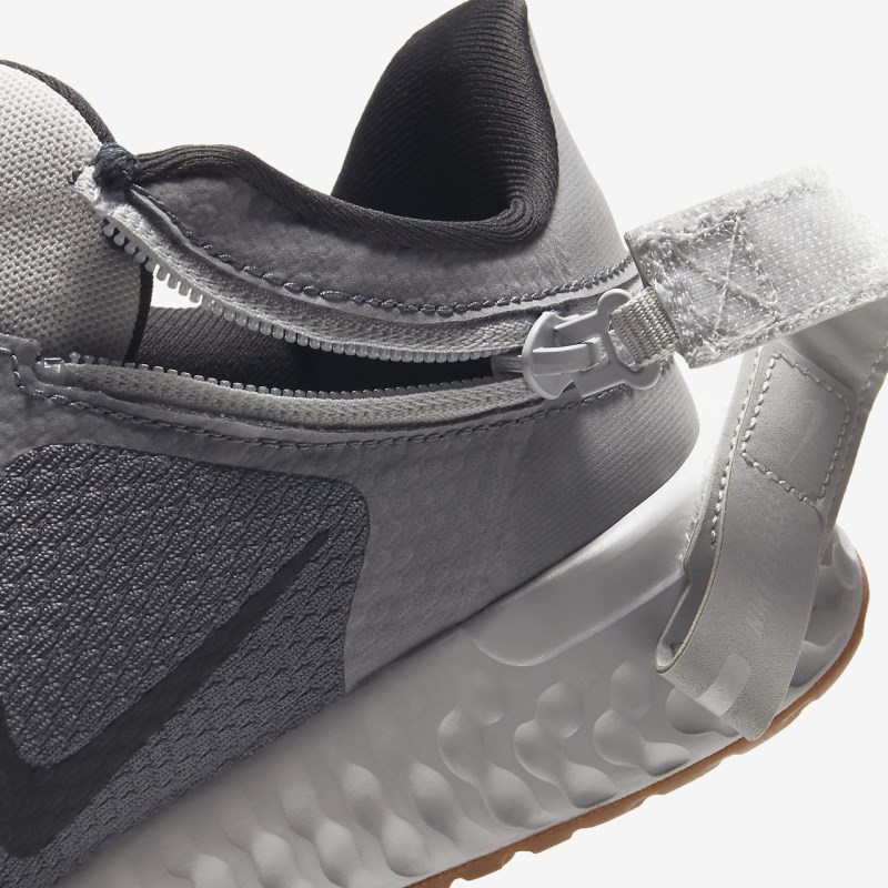 Nike レボリューション 5 FlyEase キッズ ランニングシューズ ライトグレー | GH7764-035
