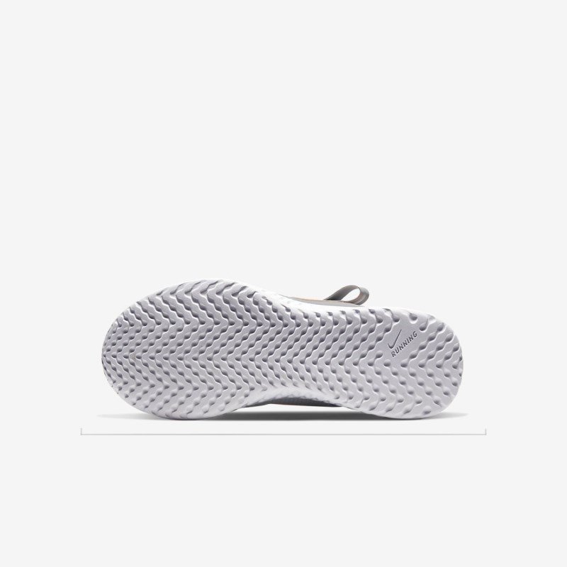Nike レボリューション 5 FlyEase キッズ ランニングシューズ ライトグレー | IK6001-570