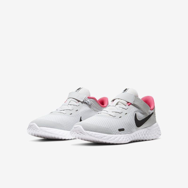 Nike レボリューション 5 FlyEase キッズ ランニングシューズ 白 | WQ9662-619