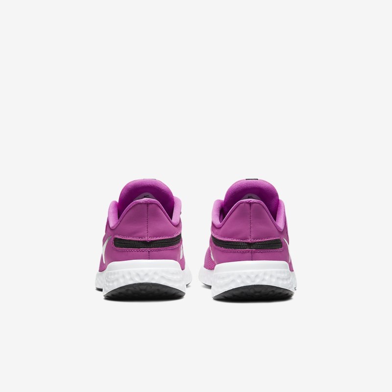 Nike レボリューション 5 FlyEase キッズ ランニングシューズ 黒 | HI9018-416