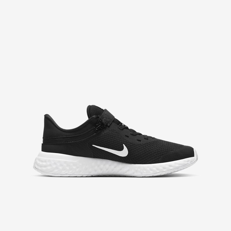 Nike レボリューション 5 FlyEase キッズ ランニングシューズ 黒 | QY1390-585