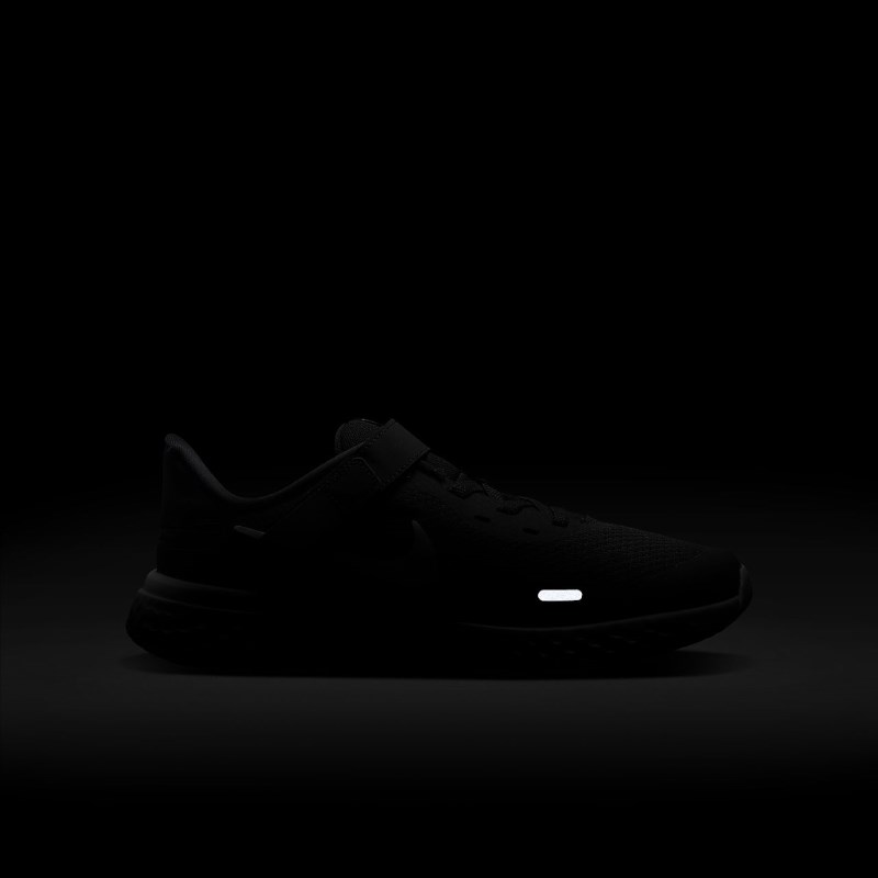 Nike レボリューション 5 FlyEase キッズ ランニングシューズ 黒 | QY1390-585