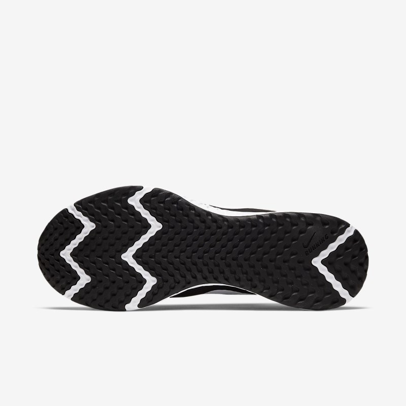 Nike レボリューション 5 メンズ ランニングシューズ 黒 | UH6964-477