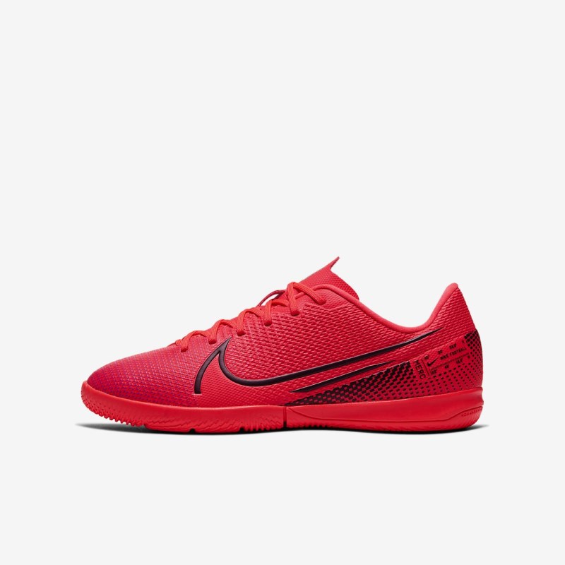 Nike Jr. マーキュリアル Vapor 13 Academy IC キッズ サッカーシューズ 赤 | XH8995-745