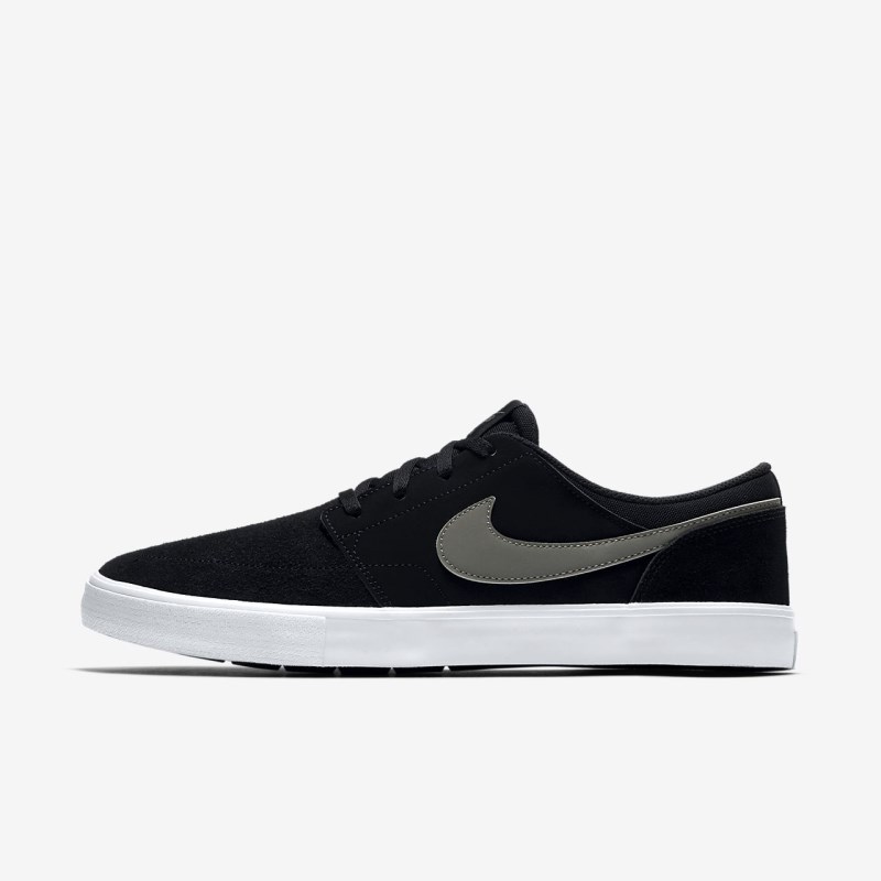 Nike SB Solarsoft Portmore II メンズ スケシュー 黒 | KT9132-310