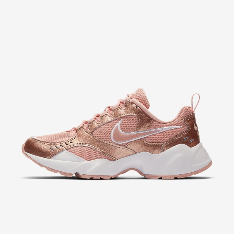 Nike エア Heights レディース スニーカー コーラル 色 | QL6221-717