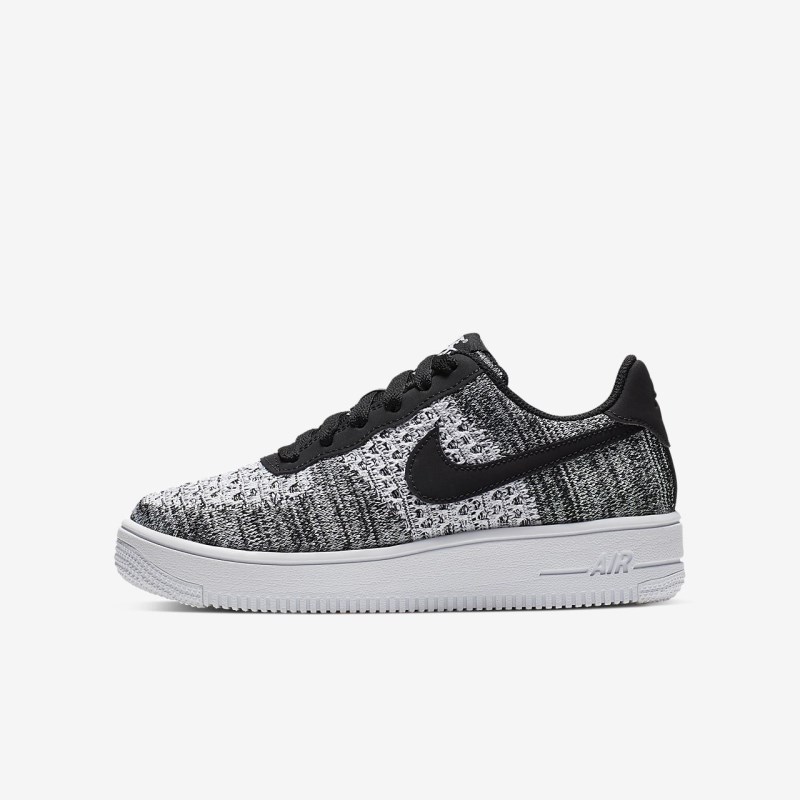 Nike エア フォース 1 フライニット 2.0 キッズ スニーカー 黒 | CE7827-185