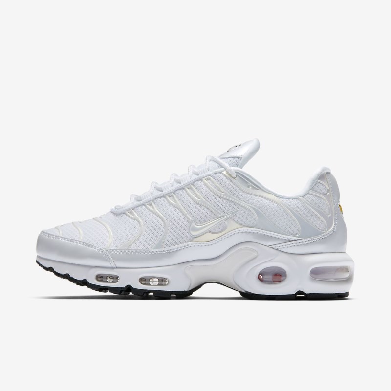 Nike エア マックス プラス プレミアム レディース スニーカー 白 | VZ1748-890