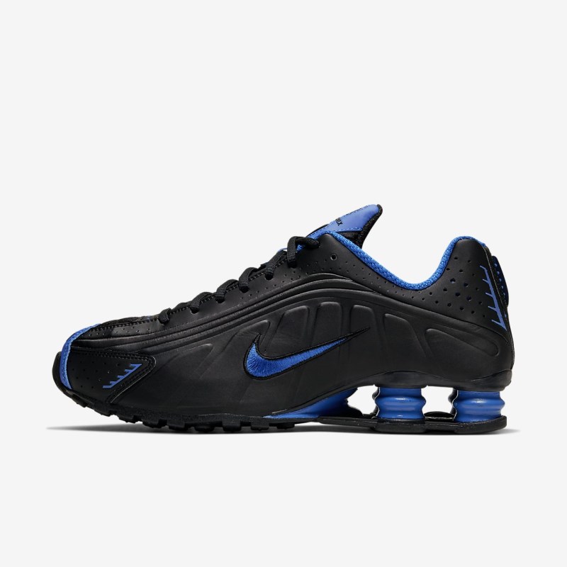 Nike ショックス R4 メンズ スニーカー 黒 | VL7817-309
