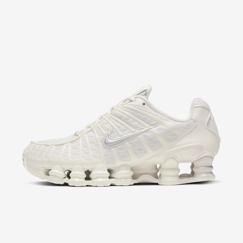 Nike ショックス TL レディース スニーカー 白 | BY0121-546