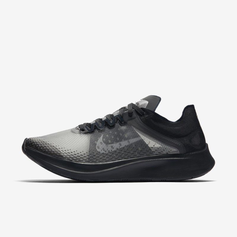 Nike ズーム Fly SP Fast メンズ ランニングシューズ 黒 | QS5452-874